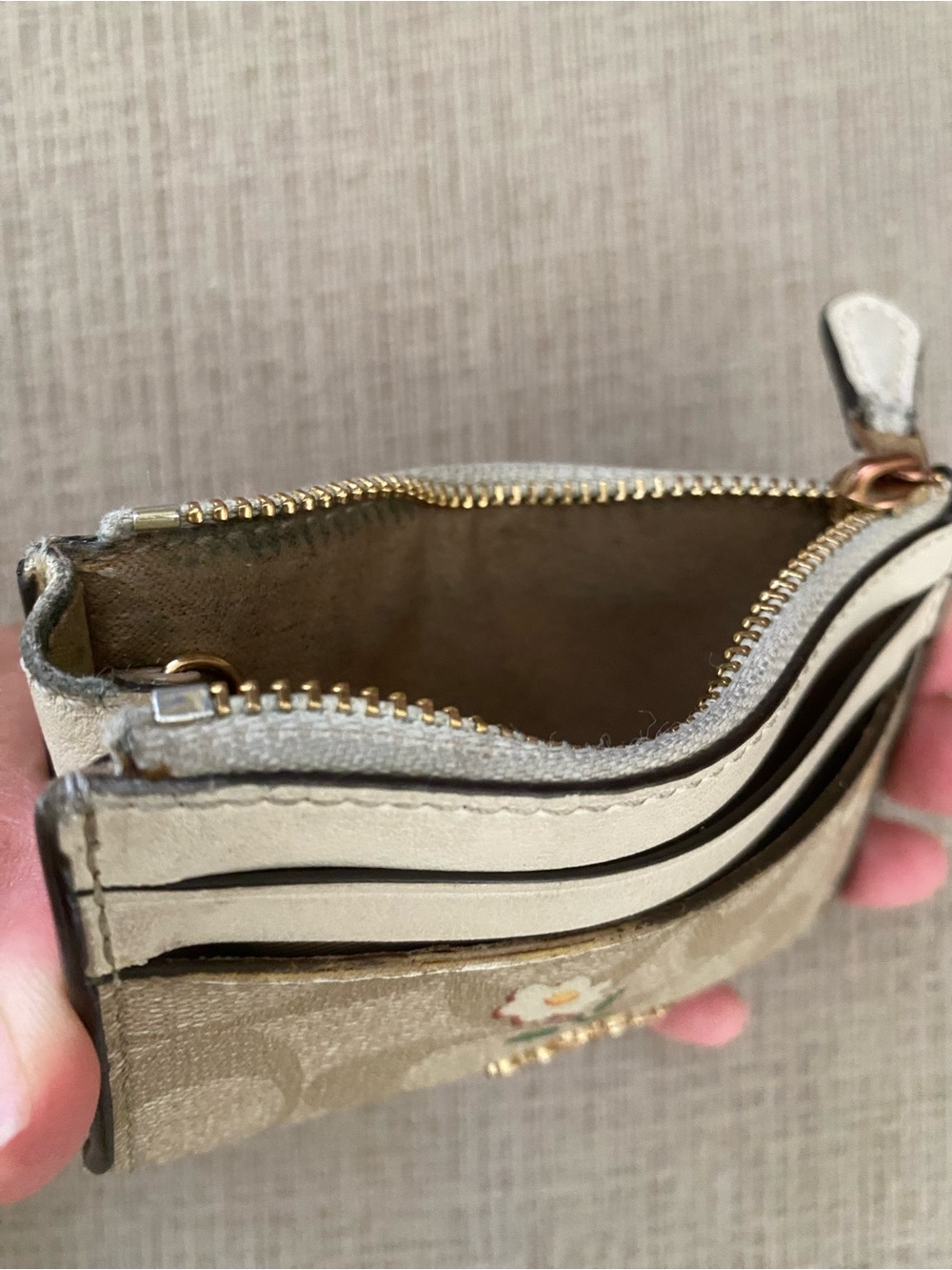 Coach Cardholder - Picture 5 of 5